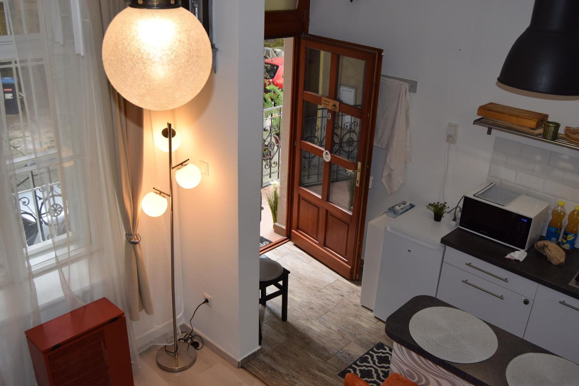 Castlehill Apartman The Perfect Blend Of Urban Living And Sightseeing Convenience Budapest Exterior photo